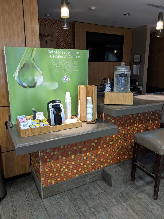 Holiday Inn Charlotte University By Ihg Εξωτερικό φωτογραφία