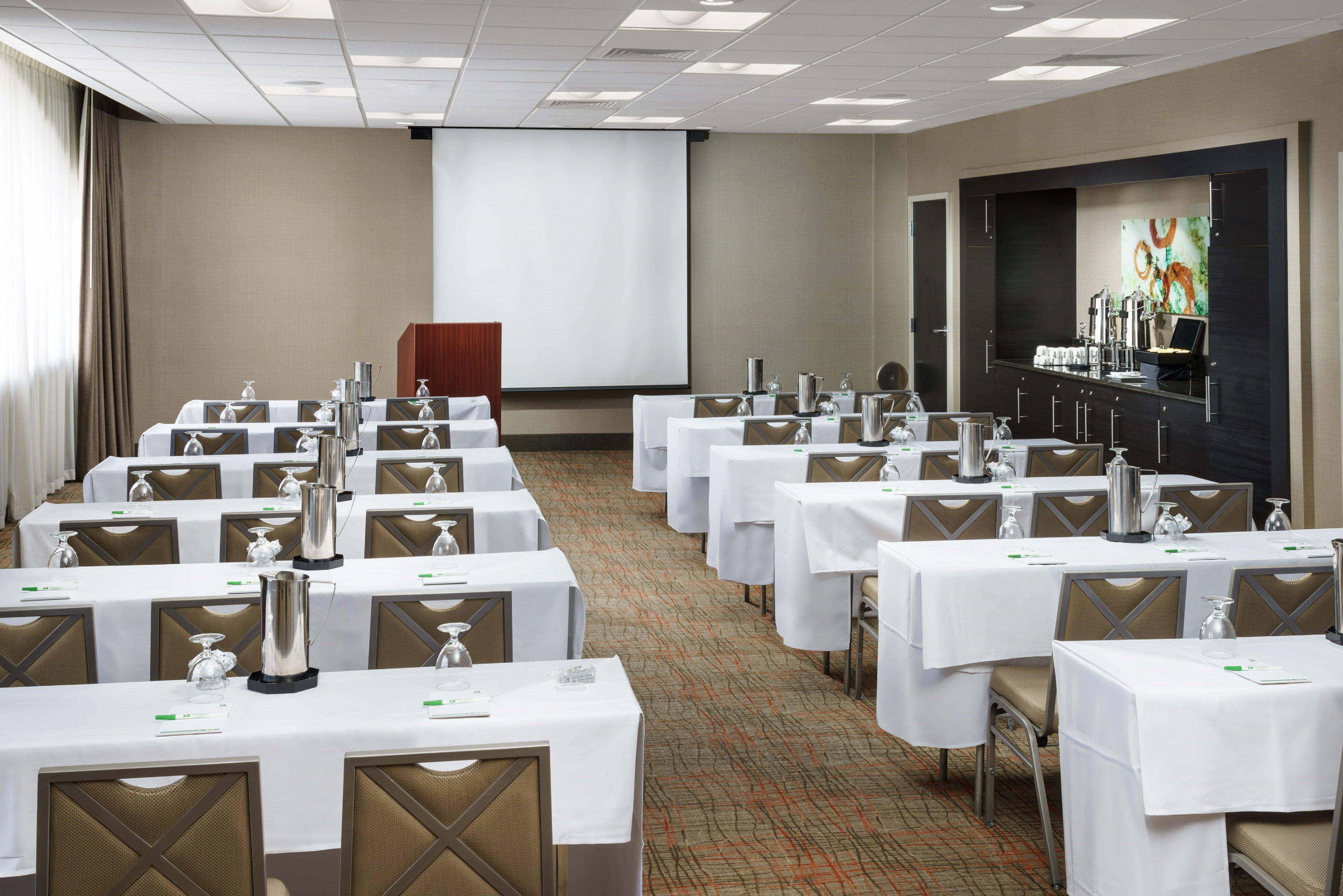 Holiday Inn Charlotte University By Ihg Εξωτερικό φωτογραφία