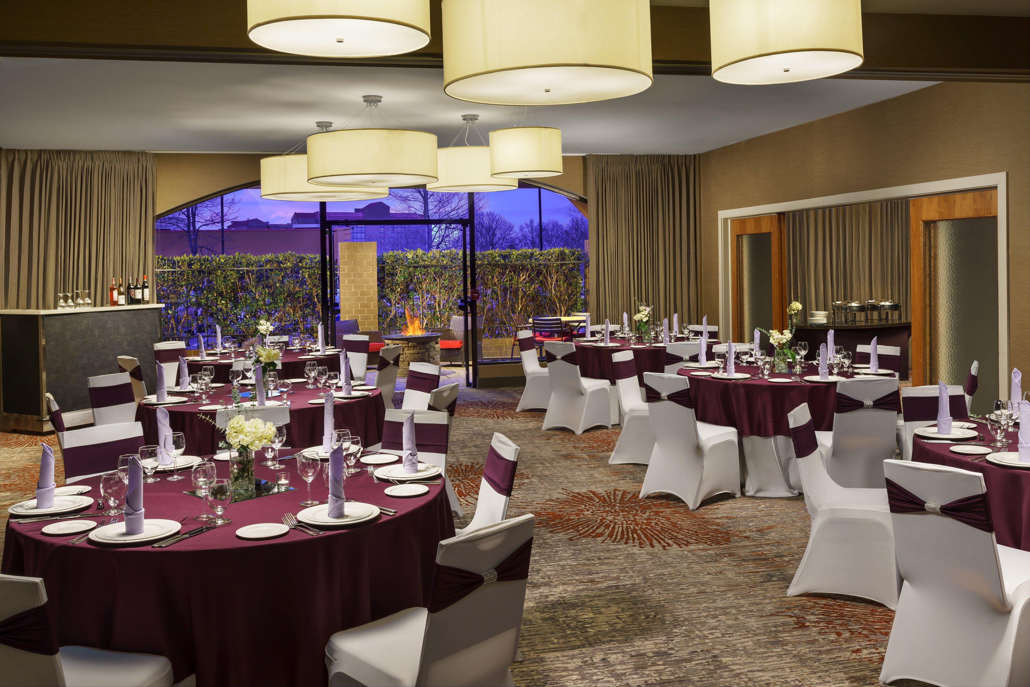 Holiday Inn Charlotte University By Ihg Εξωτερικό φωτογραφία