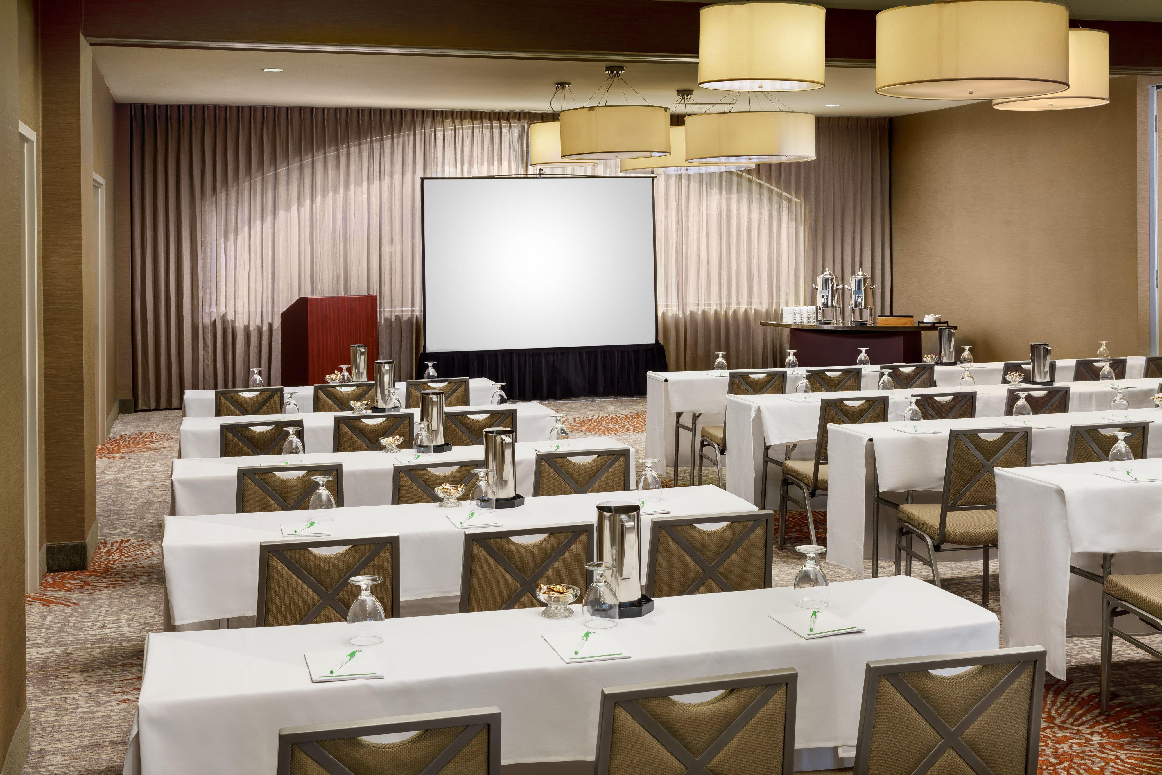 Holiday Inn Charlotte University By Ihg Εξωτερικό φωτογραφία