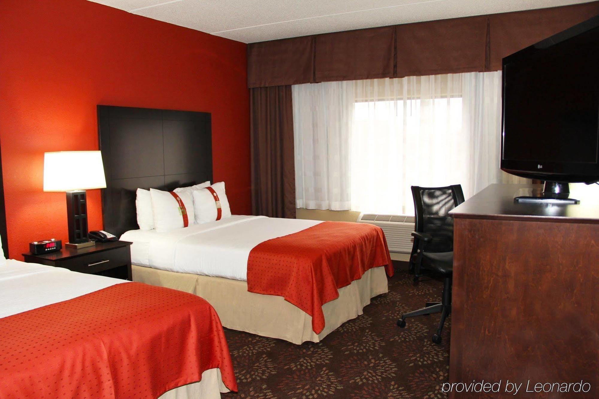 Holiday Inn Charlotte University By Ihg Εξωτερικό φωτογραφία