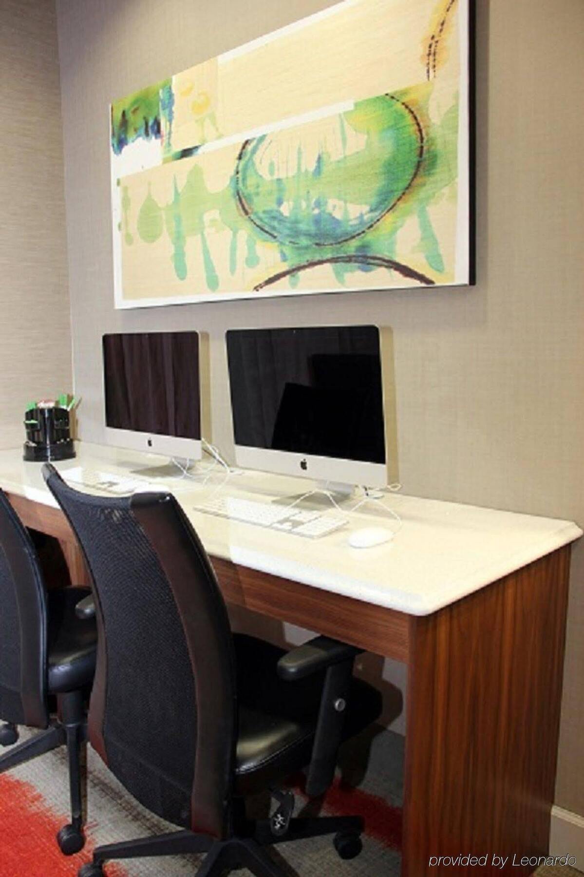 Holiday Inn Charlotte University By Ihg Εξωτερικό φωτογραφία